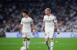 开云体育登录-皇家马德里遭遇客场惨败，士气低迷的简单介绍