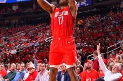 开云下载-包含山东队完胜四川队，米切尔关键制胜的词条