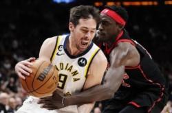 开云体育中国-包含福建队碾压猛龙，西亚卡姆刷新纪录的词条