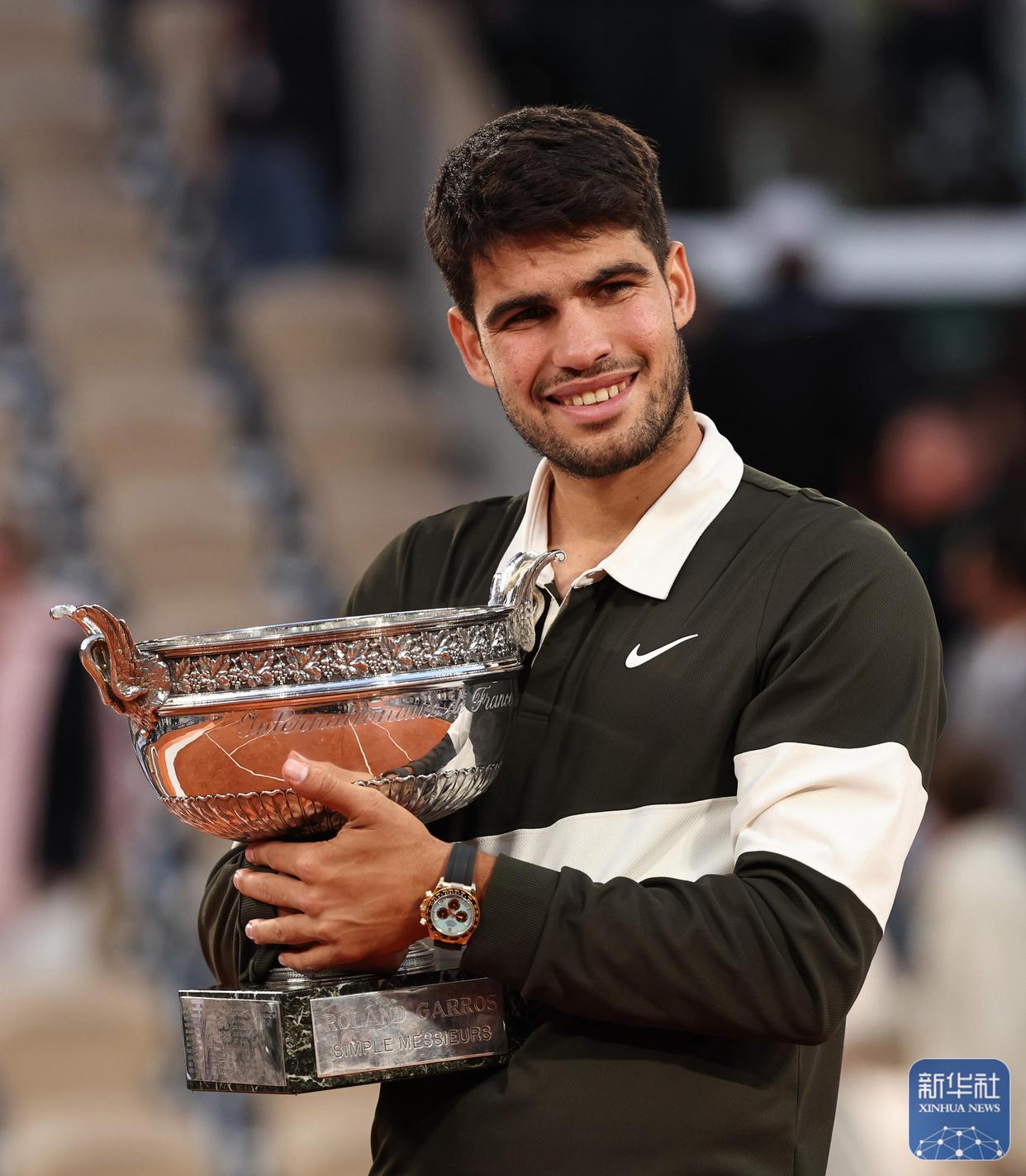 法网翻盘拉沃尔杯，阿尔卡拉斯刷新纪录