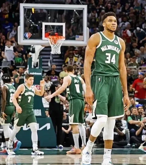 尼克斯逆转吉林队，字母哥带队取胜