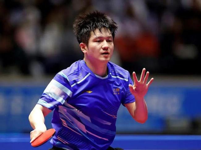 英格兰队险胜奥地利队，樊振东点燃赛场